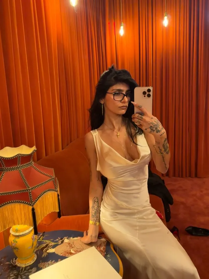 Mia Khalifa Song